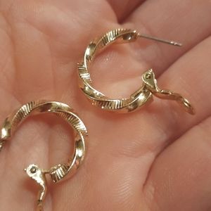 18kt gold hoop earings